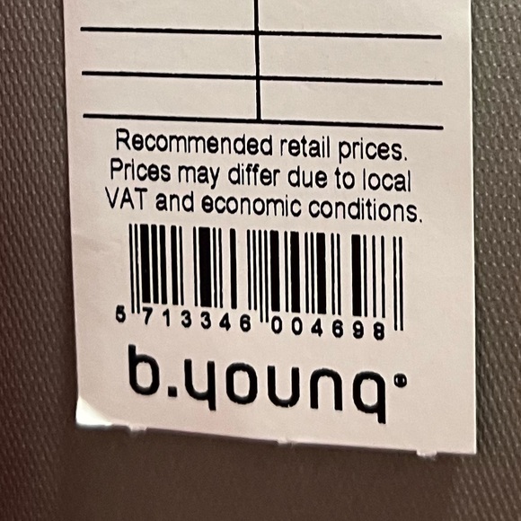 Blazer - Picture 3 of 3